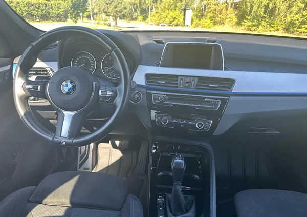BMW X1 cena 79999 przebieg: 216000, rok produkcji 2018 z Bielawa małe 211